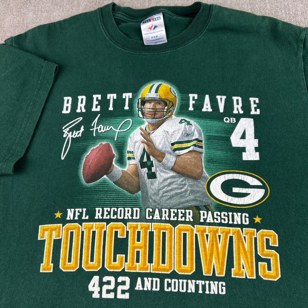 Vintage Brett Favre T-Shirt Mens Small Green NFL Record Passing Touchdowns Y2K
